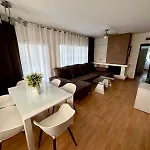Casa Del Roselles - Luxury Flat With Swimming-pool In *