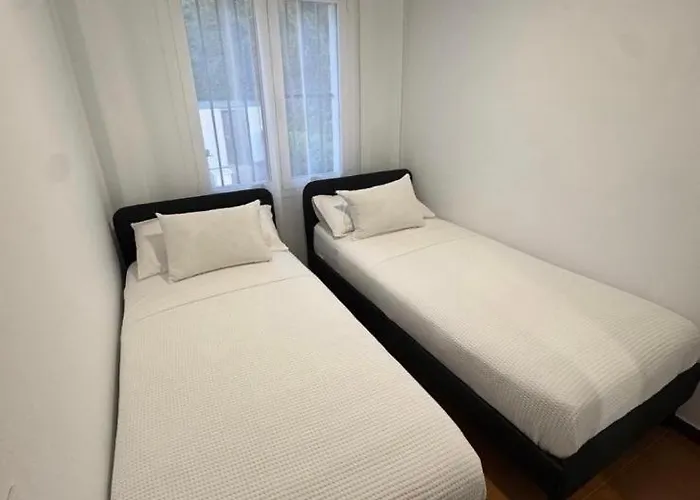 Casa Del Roselles - Luxury Flat With Swimming-pool In