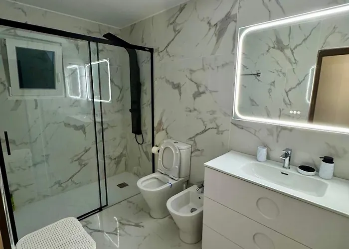 Casa Del Roselles - Luxury Flat With Swimming-pool In